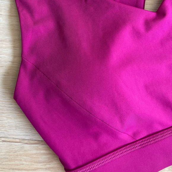 Lululemon Fast Times Bra – Athletic Top – Size 2 (S) - Picture 2 of 8